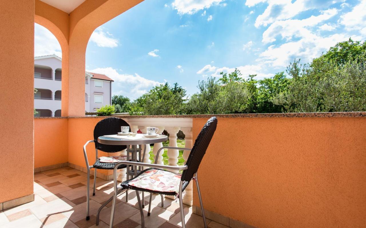 Apartman Justinić Šilo Zewnętrze zdjęcie