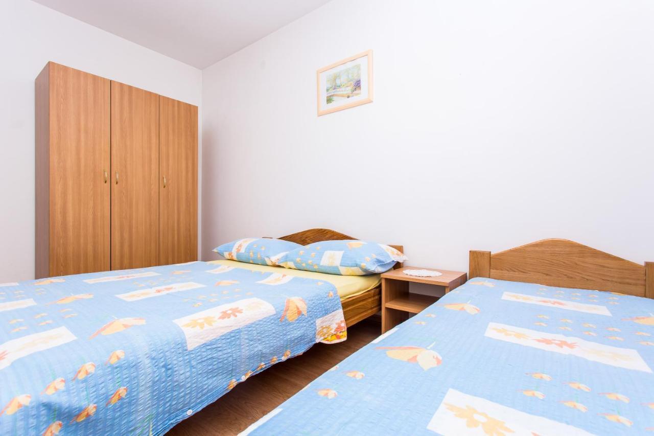 Apartman Justinić Šilo Zewnętrze zdjęcie
