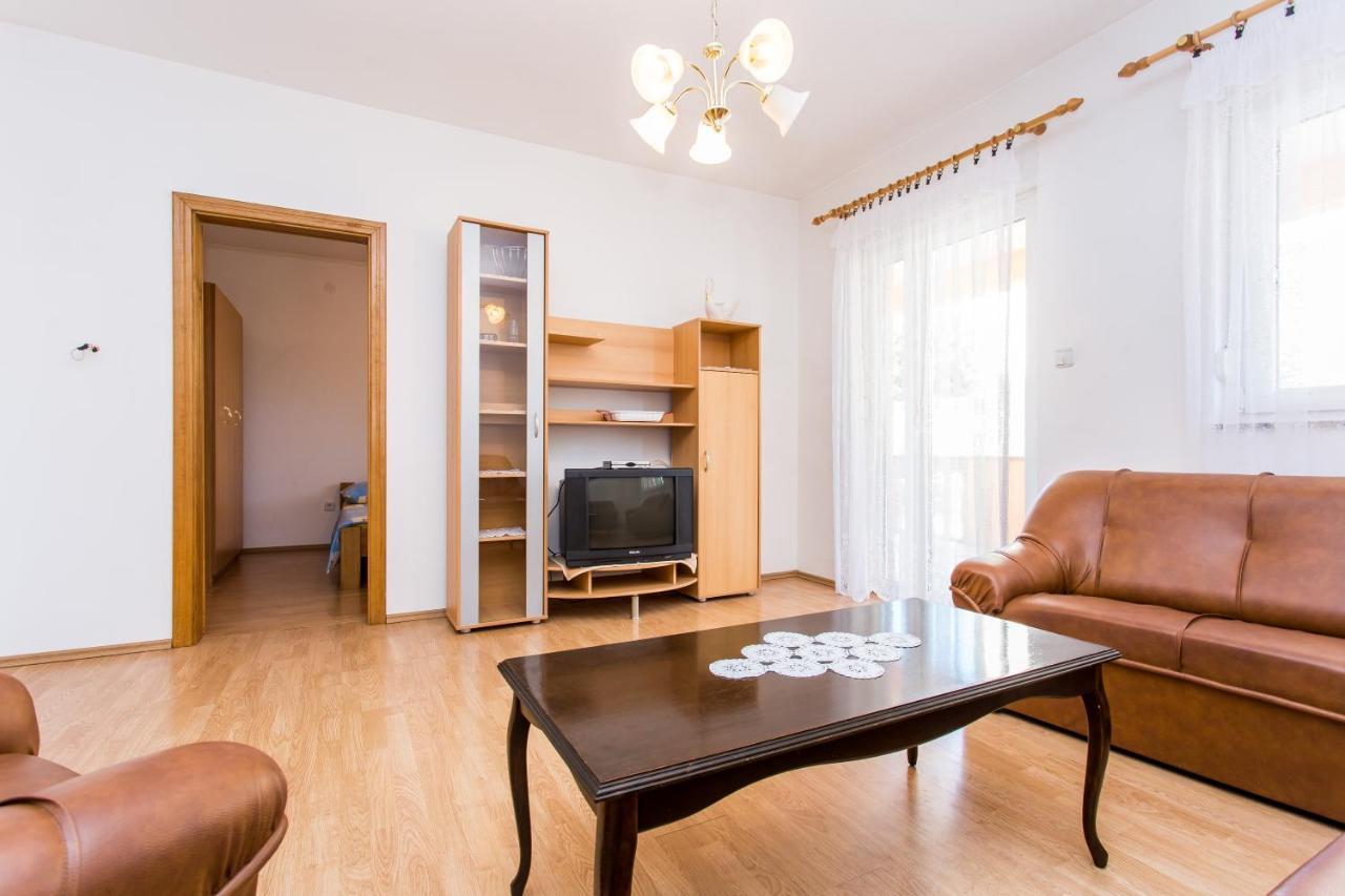 Apartman Justinić Šilo Zewnętrze zdjęcie