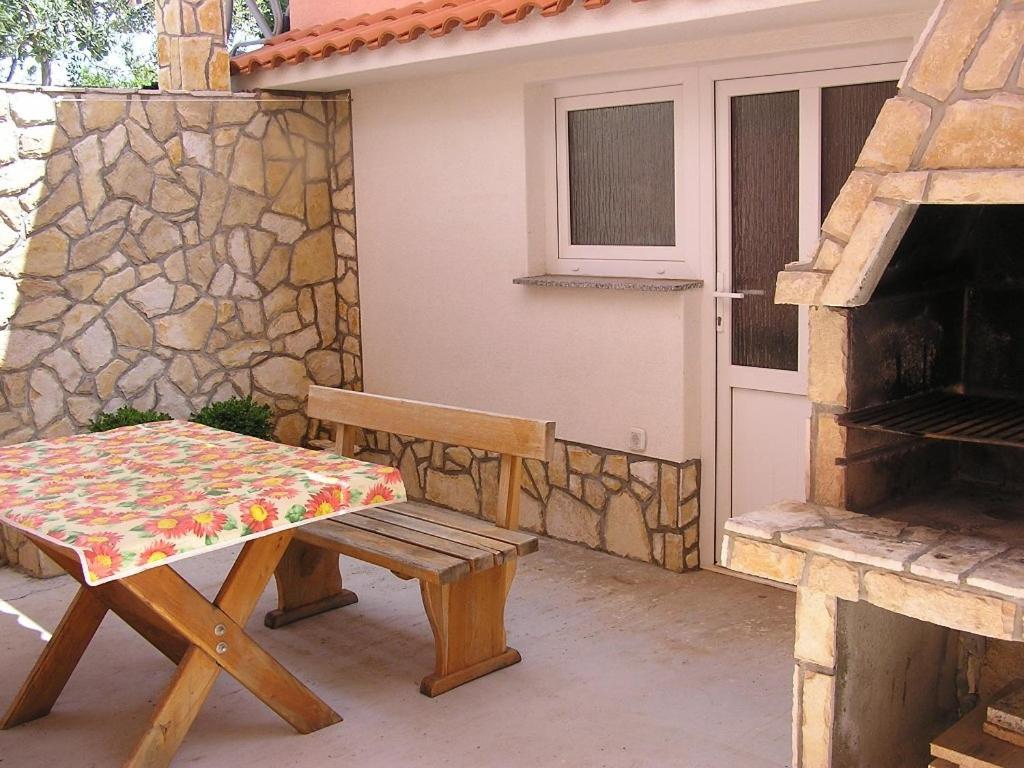 Apartman Justinić Šilo Zewnętrze zdjęcie