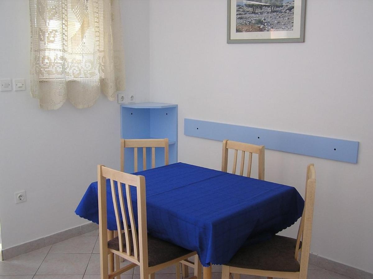 Apartman Justinić Šilo Zewnętrze zdjęcie