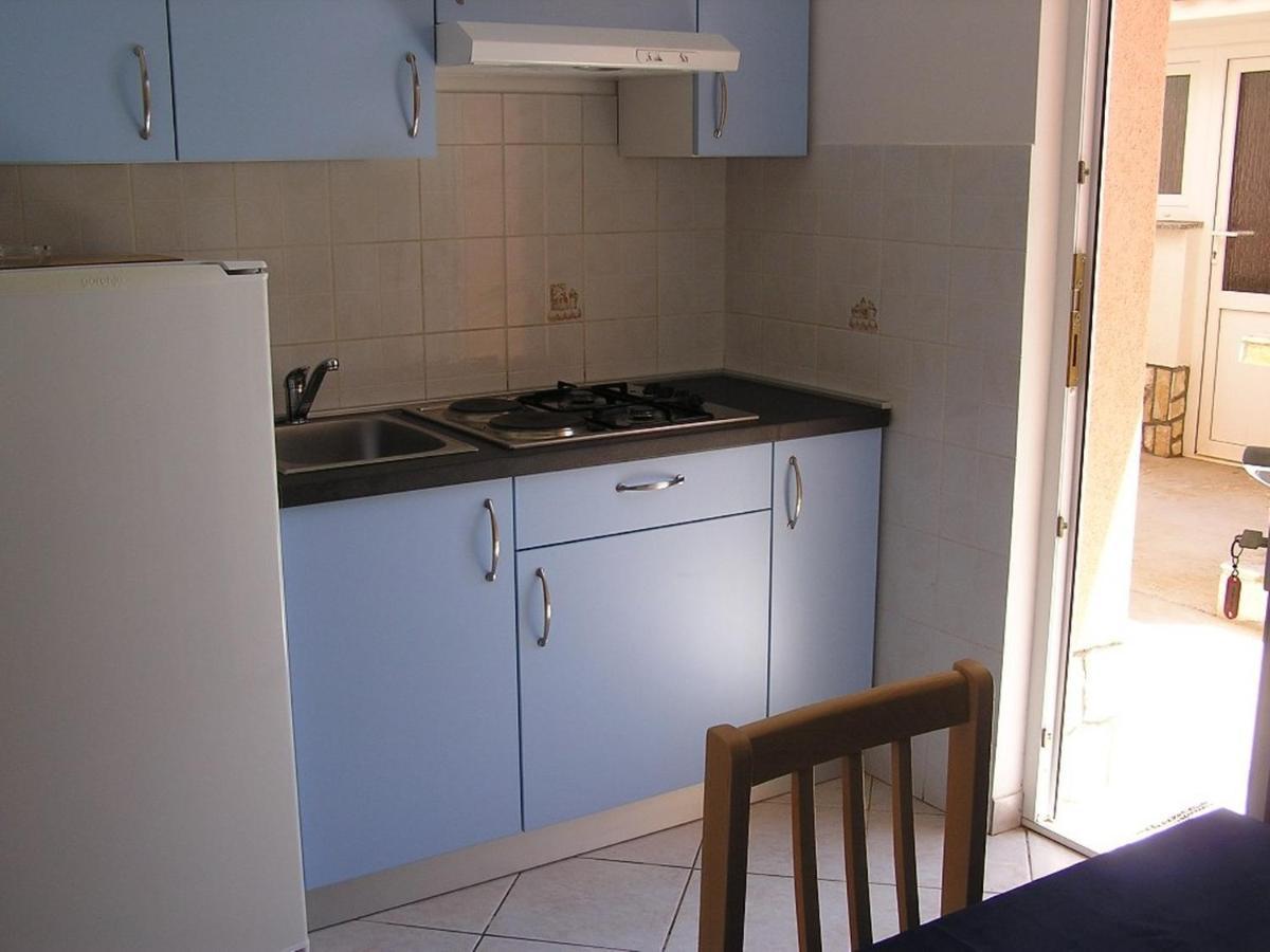 Apartman Justinić Šilo Zewnętrze zdjęcie