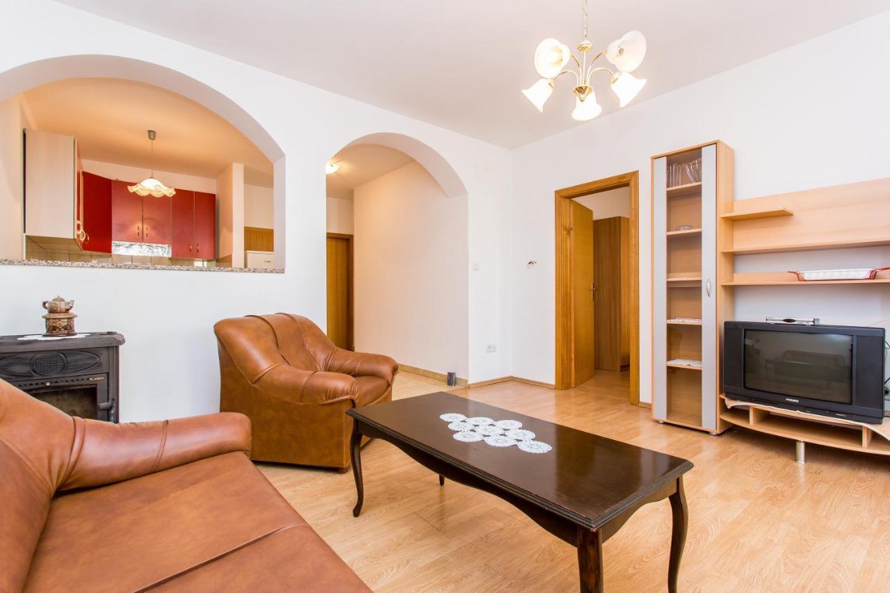 Apartman Justinić Šilo Pokój zdjęcie