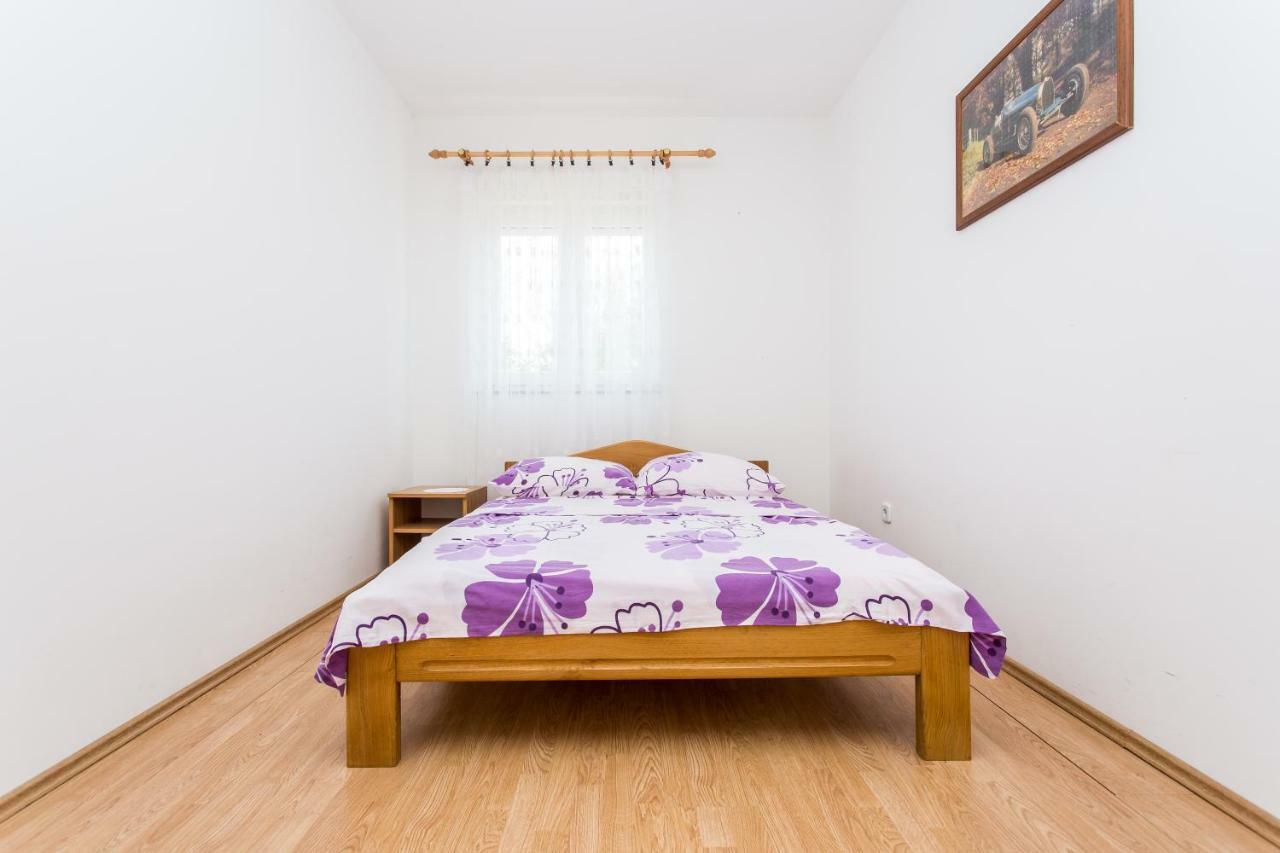 Apartman Justinić Šilo Zewnętrze zdjęcie