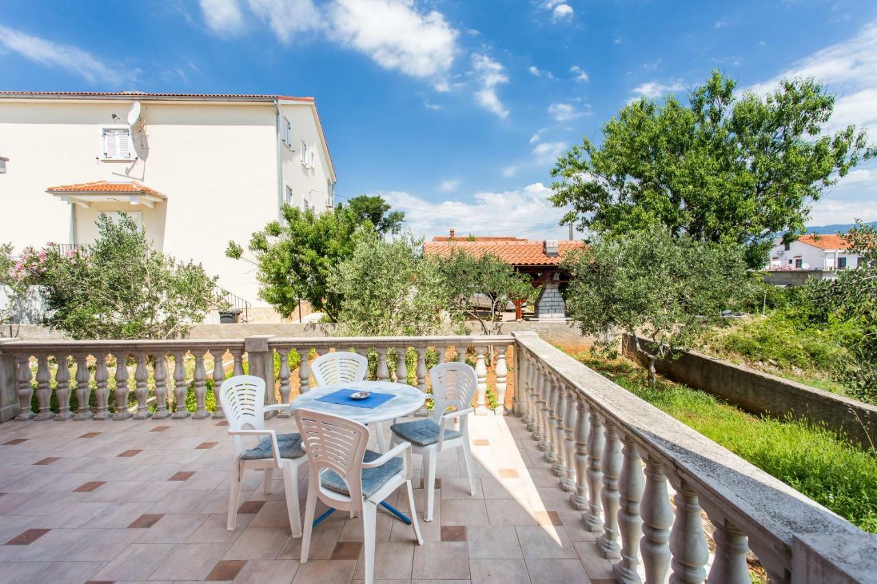 Apartman Justinić Šilo Zewnętrze zdjęcie